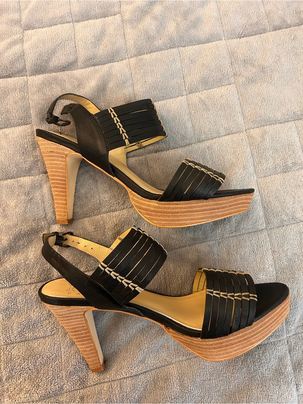 Paco Gil black strappy leather stacked heel sandal size 8